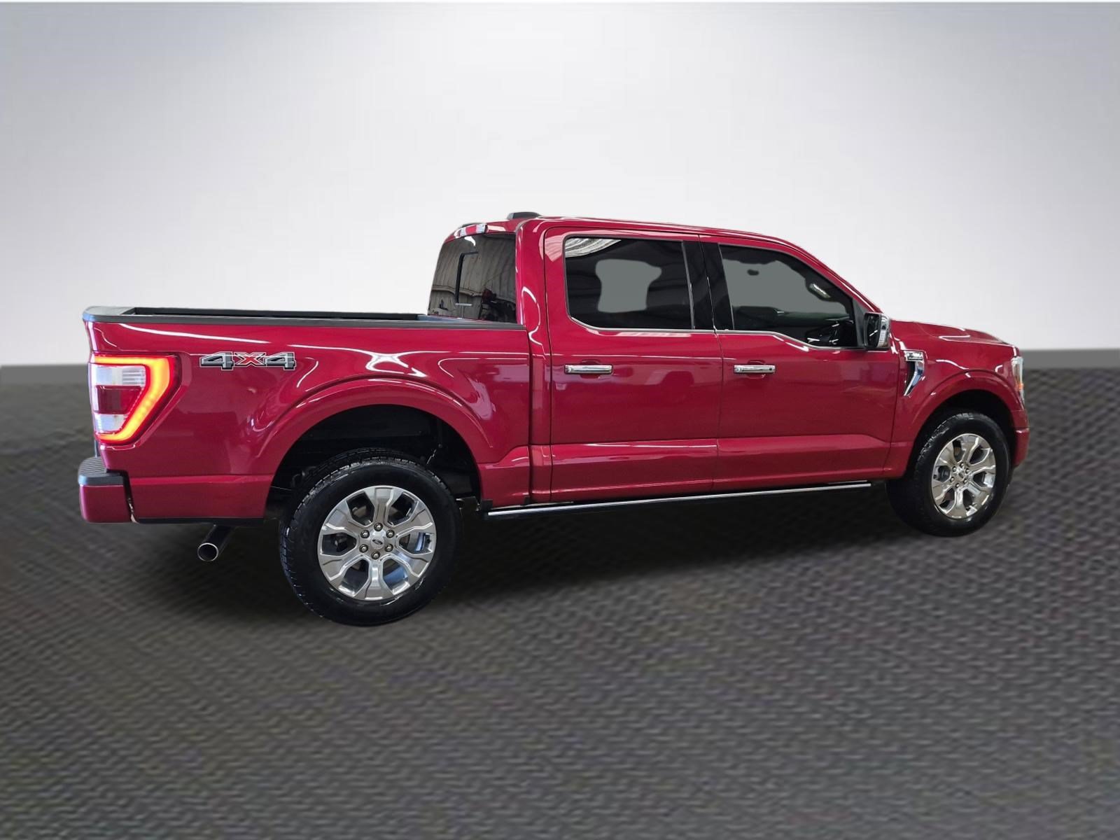 Certified 2022 Ford F150 Platinum AWD/4WD image 4