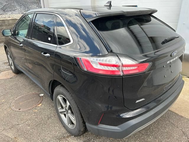 Certified 2024 Ford Edge SEL w/ Convenience Package AWD/4WD image 4