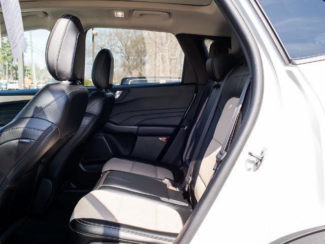 Certified 2022 Ford Escape Titanium w/ Titanium Elite Package image 15