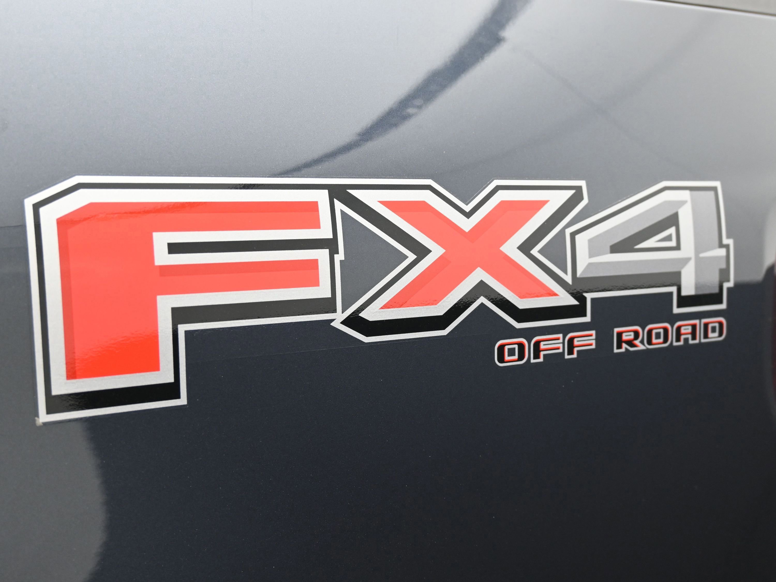 Certified 2022 Ford F150 Platinum w/ Equipment Group 701A High image 25