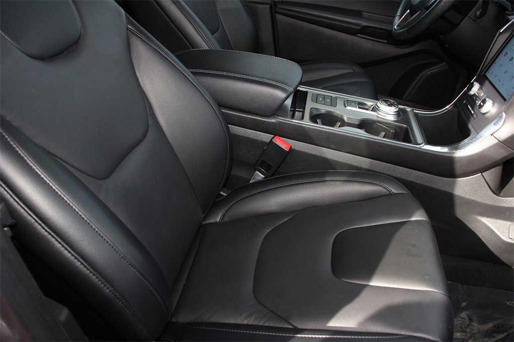 Certified 2022 Ford Edge Titanium image 28