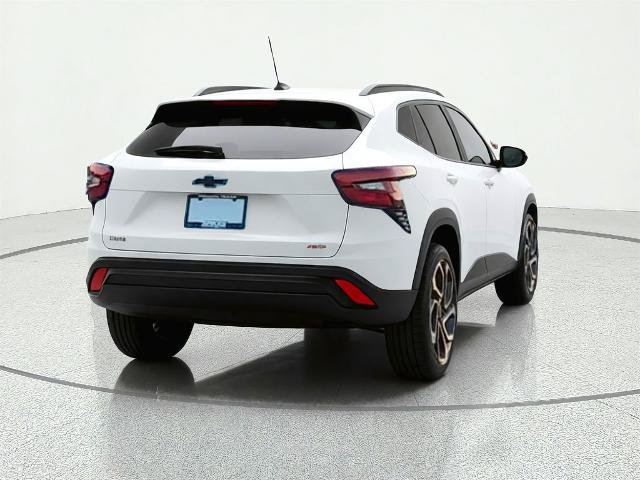 Used 2025 Chevrolet Trax RS w/ Sunroof Package FWD image 7