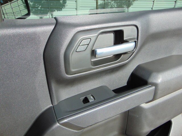 Used 2022 Chevrolet Silverado 1500 Custom AWD/4WD image 25