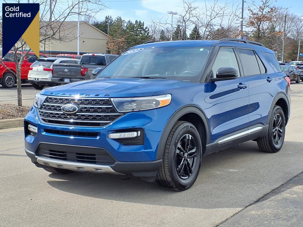 Certified 2022 Ford Explorer XLT w/ Equipment Group 202A