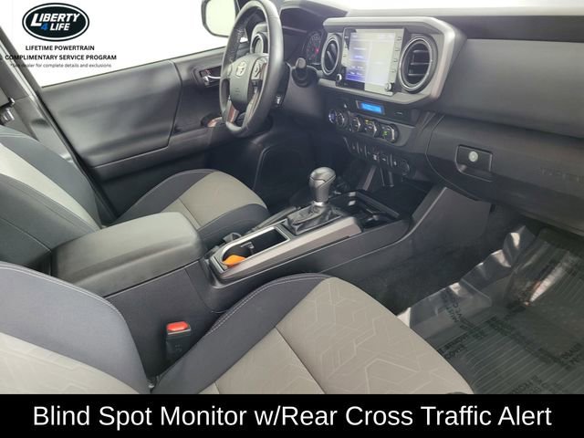Used 2022 Toyota Tacoma TRD Sport w/ Technology Package AWD/4WD image 19