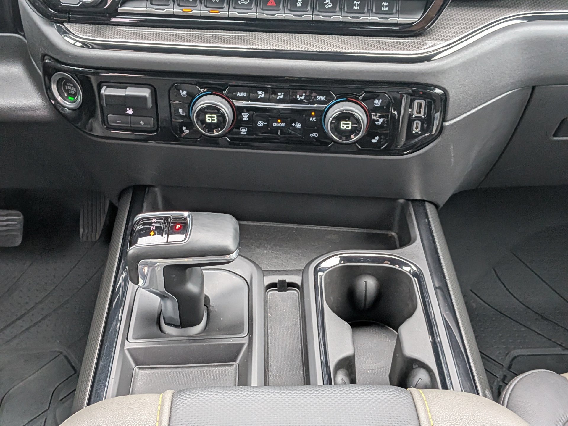Used 2023 Chevrolet Silverado 1500 ZR2 w/ Technology Package AWD/4WD image 23