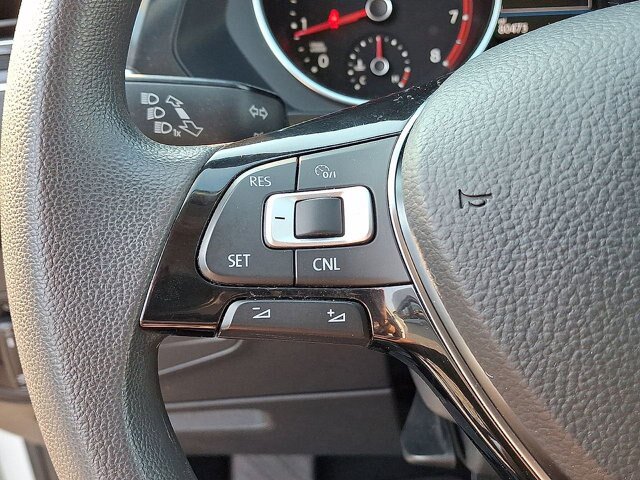 Used 2018 Volkswagen Tiguan S AWD/4WD image 16