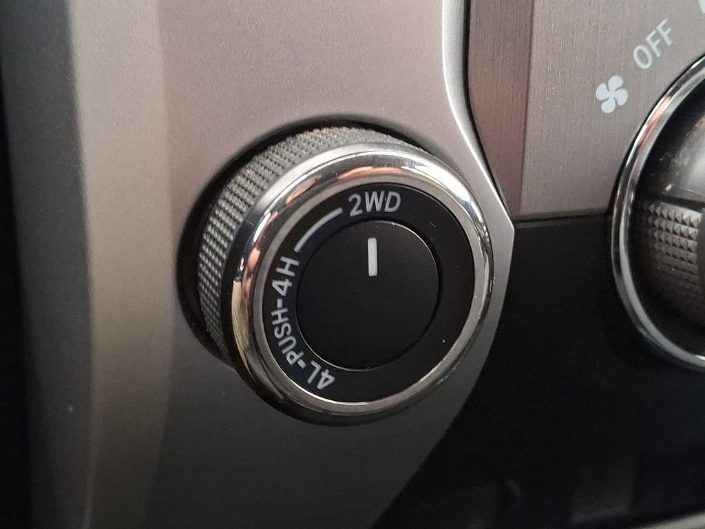 Used 2017 Toyota Tundra SR5 image 22