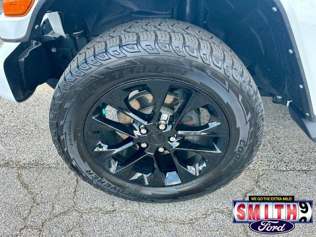 Used 2021 Jeep Wrangler Unlimited Sahara AWD/4WD image 16