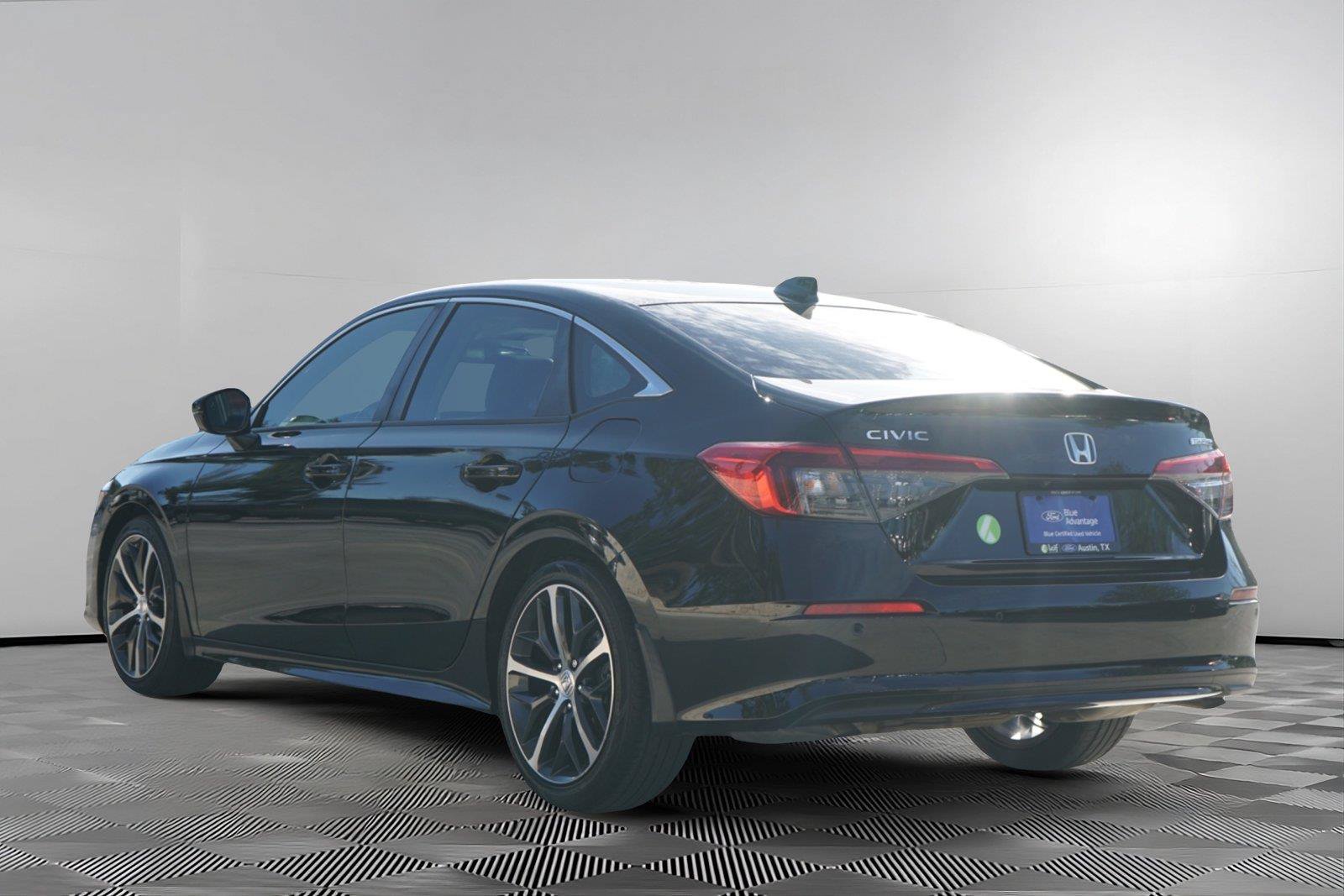 Used 2024 Honda Civic Touring image 6
