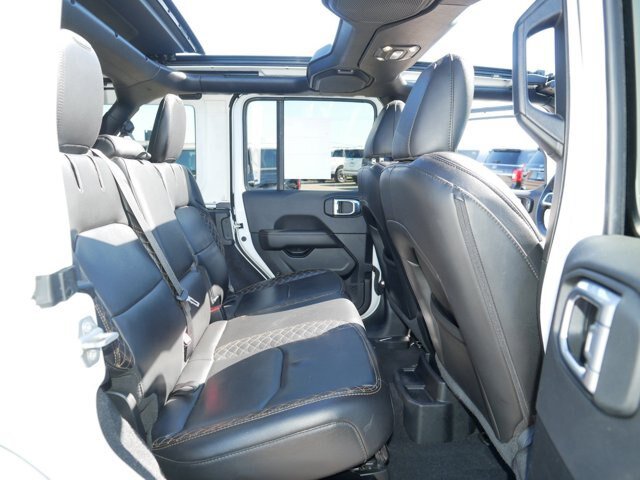 Used 2021 Jeep Wrangler Unlimited Sahara AWD/4WD image 21