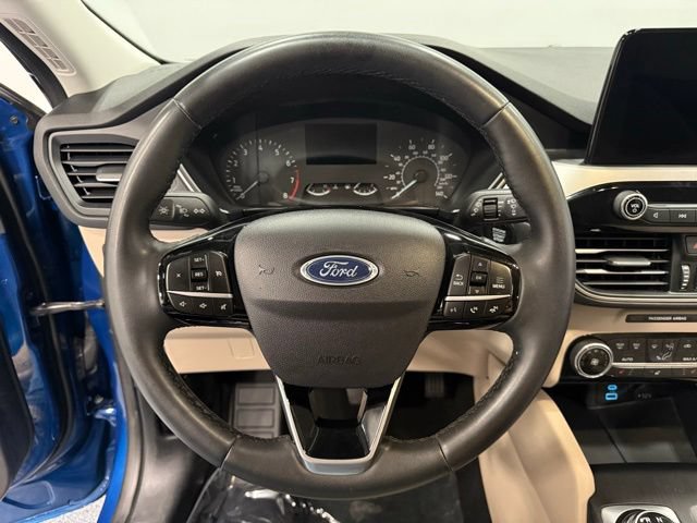Certified 2022 Ford Escape SE w/ Cold Weather Package AWD/4WD image 22