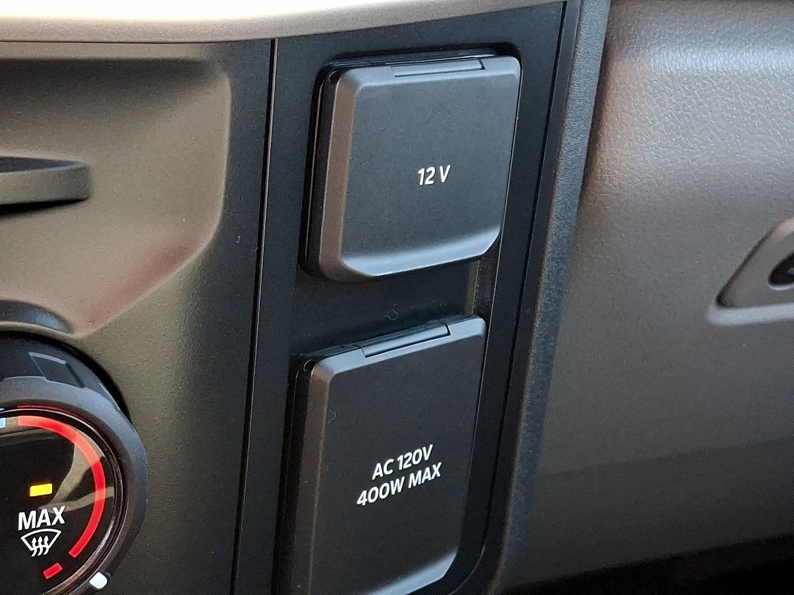 Certified 2023 Ford F250 XLT w/ Black Appearance Package image 24