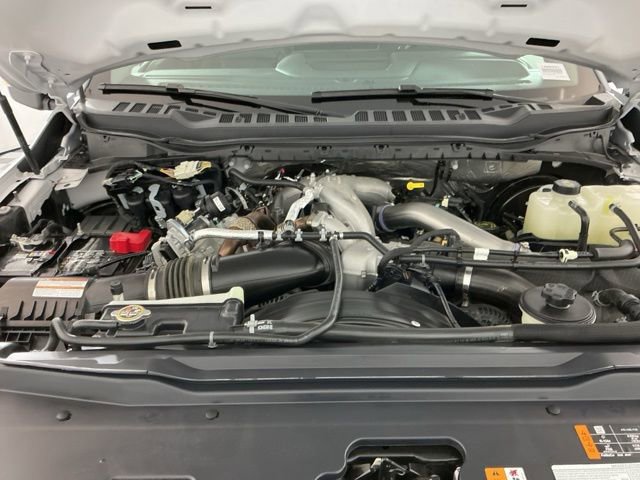 Certified 2025 Ford F350 Lariat w/ FX4 Off-Road Package image 34