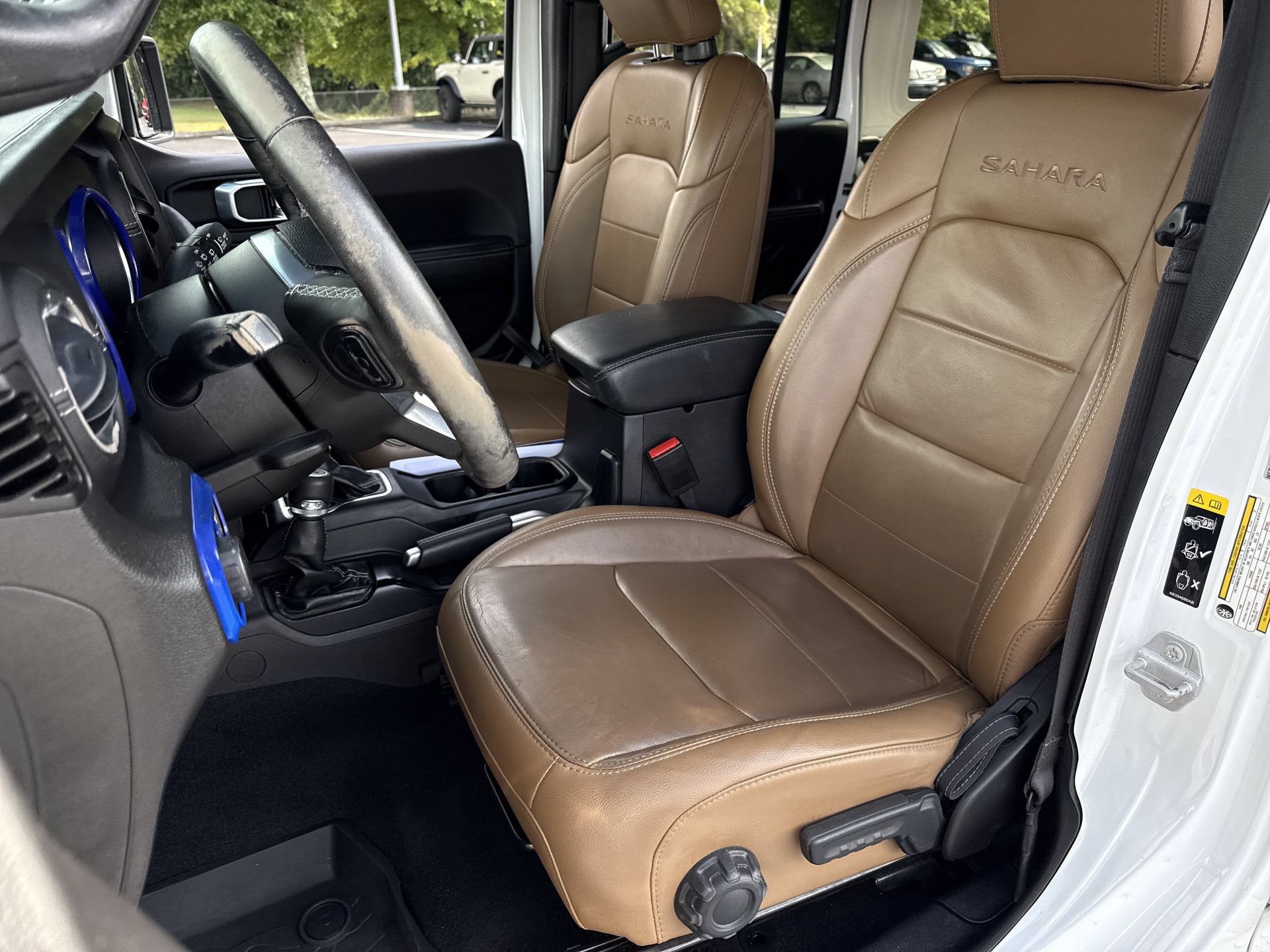 Used 2022 Jeep Wrangler Unlimited Sahara w/ LED Lighting Group AWD/4WD image 16