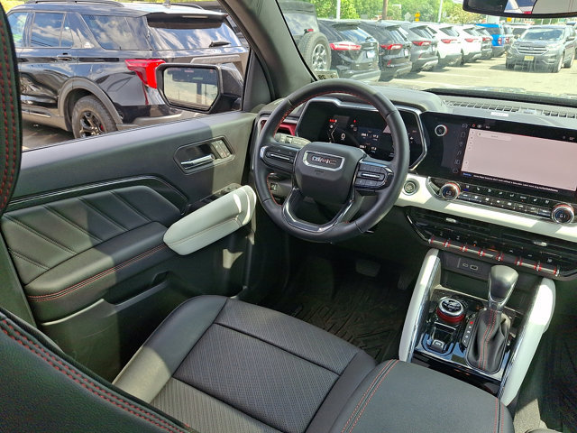 Used 2024 GMC Canyon AT4X AWD/4WD image 15