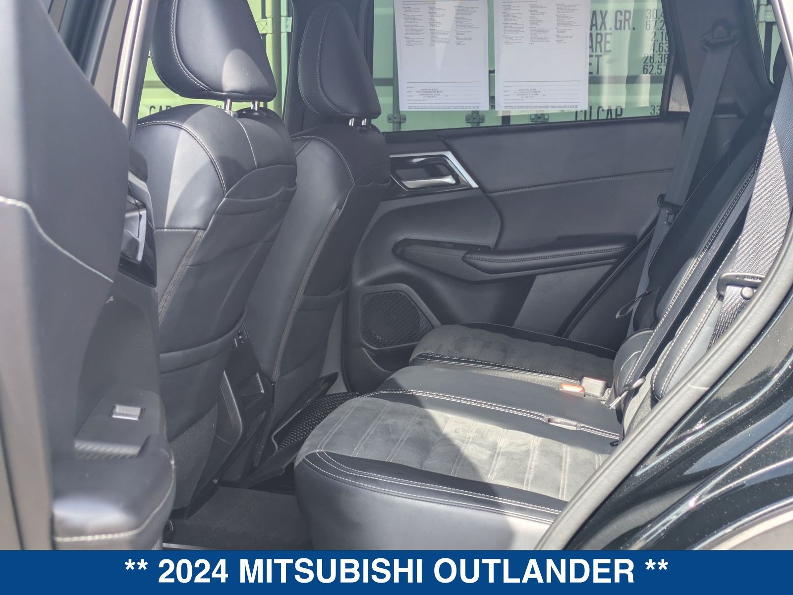 Used 2024 Mitsubishi Outlander SE FWD image 15