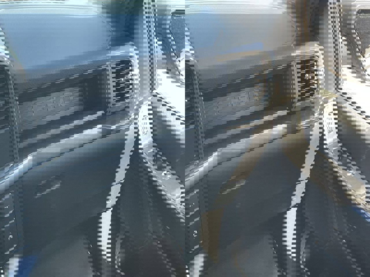 Certified 2022 Ford F150 XL w/ STX Appearance Package AWD/4WD image 19