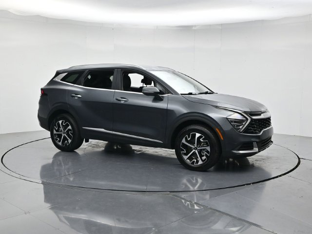 Used 2025 Kia Sportage EX AWD/4WD image 3