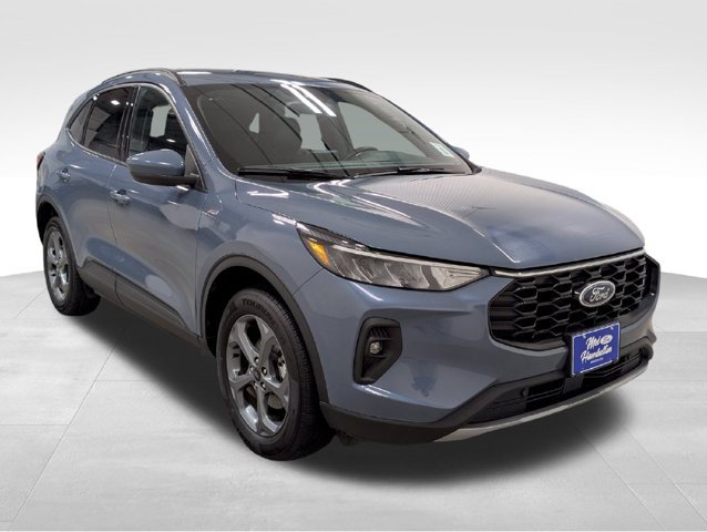 Certified 2025 Ford Escape ST-Line Select AWD/4WD image 18