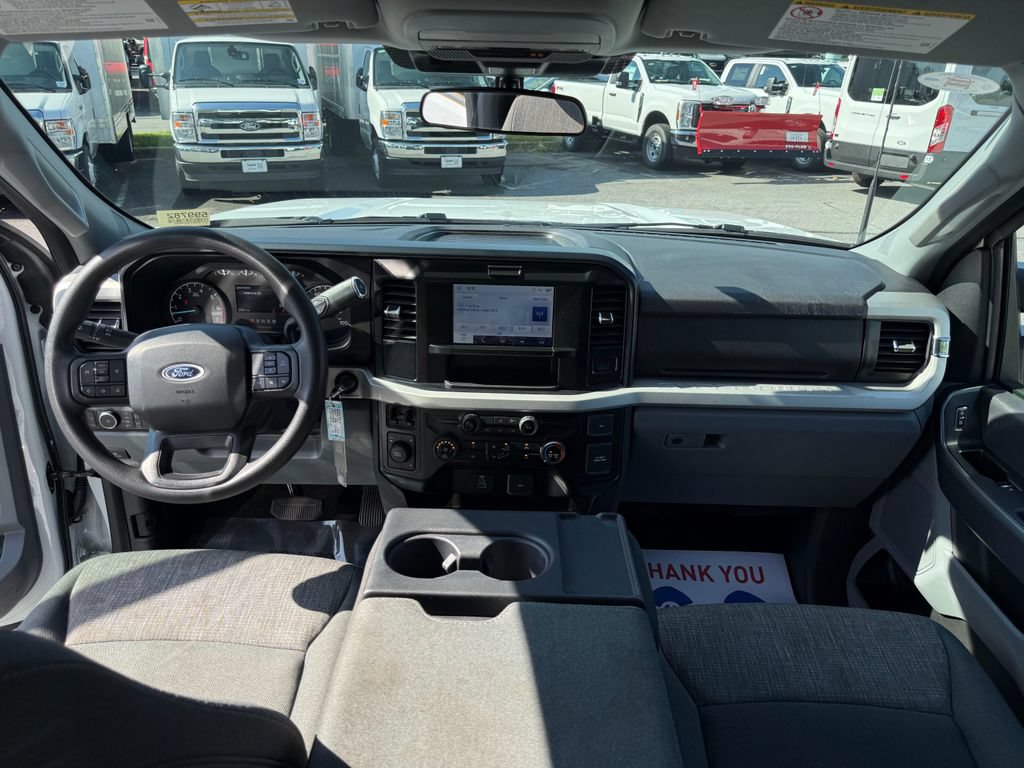 Certified 2025 Ford F250 XLT AWD/4WD image 12