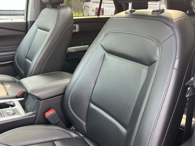 Certified 2024 Ford Explorer XLT w/ Equipment Group 202A AWD/4WD image 36
