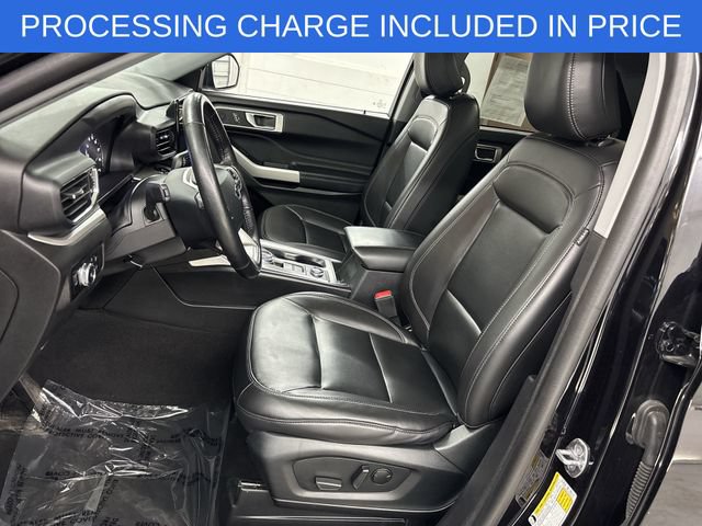 Certified 2023 Ford Explorer XLT w/ Equipment Group 202A AWD/4WD image 3