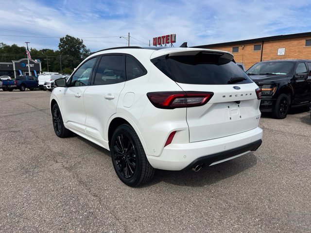 Certified 2024 Ford Escape ST-Line Elite w/ Premium Technology Package AWD/4WD image 6