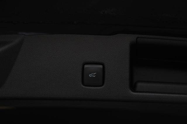 Certified 2023 Ford Escape Active AWD/4WD image 12