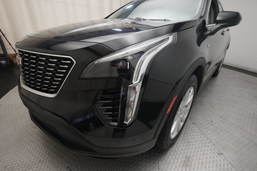 Used 2022 Cadillac XT4 Luxury w/ Cold Weather Package AWD/4WD image 23