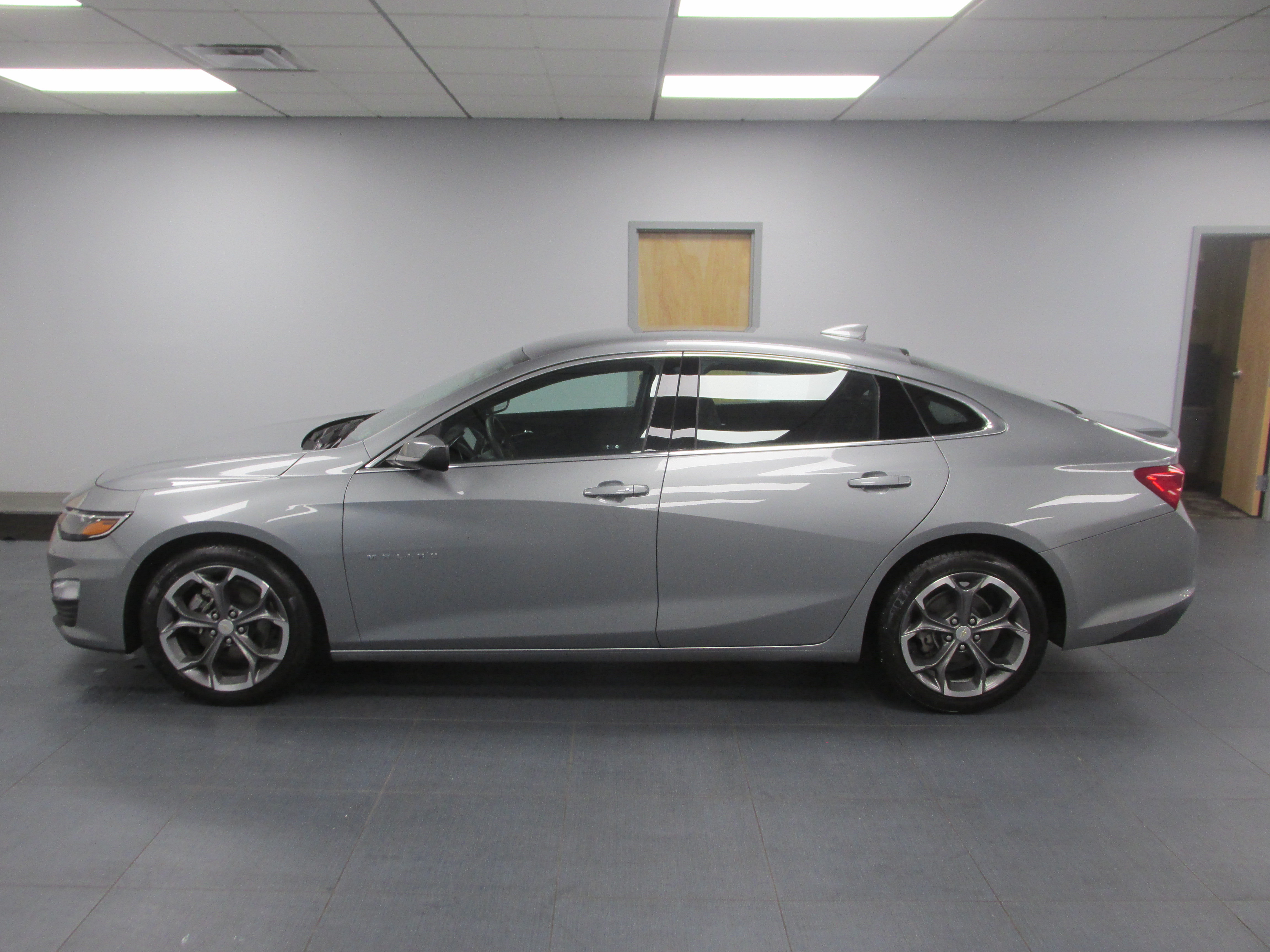 Used 2024 Chevrolet Malibu LT FWD image 7