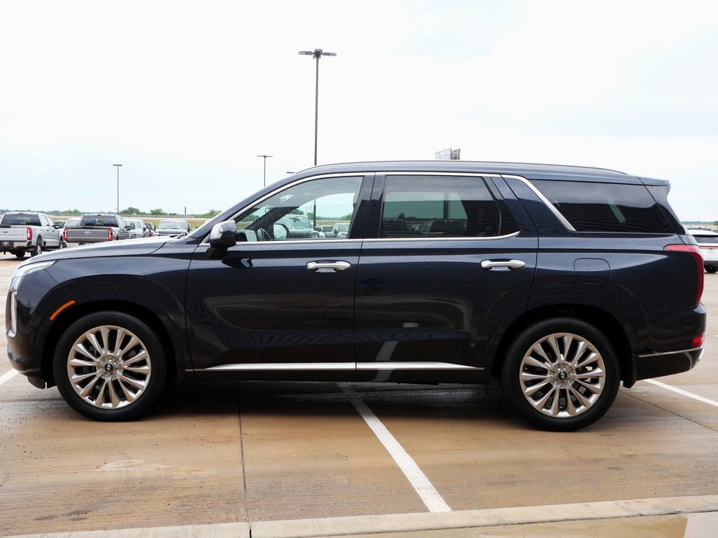 Used 2020 Hyundai Palisade Limited FWD image 2