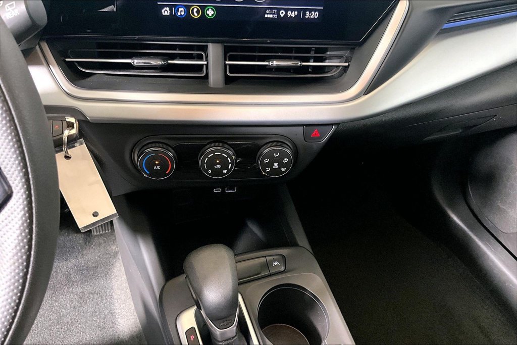 Used 2025 Chevrolet Trax LS FWD image 25