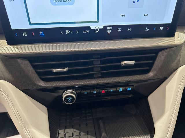 Certified 2025 Ford Explorer Platinum w/ Ultimate Package image 14