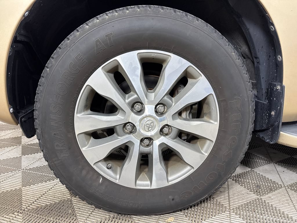 Used 2017 Toyota Sequoia Limited w/ Safety & Convenience Package AWD/4WD image 14