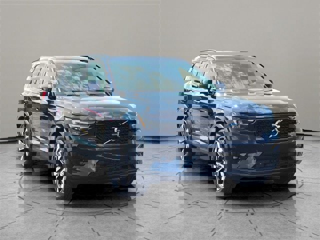 Used 2023 Volvo XC40 B5 Ultimate w/ Protection Package Premier image 14