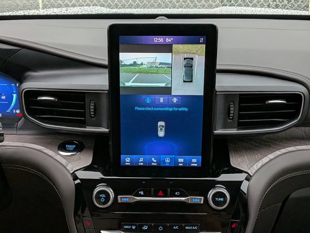 Certified 2023 Ford Explorer Platinum w/ Technology Package AWD/4WD image 34
