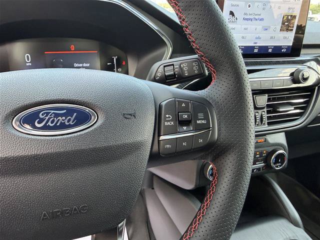 Certified 2026 Ford Escape ST-Line w/ Cold Weather Package AWD/4WD image 18