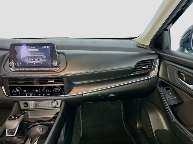 Used 2024 Nissan Rogue SV image 26