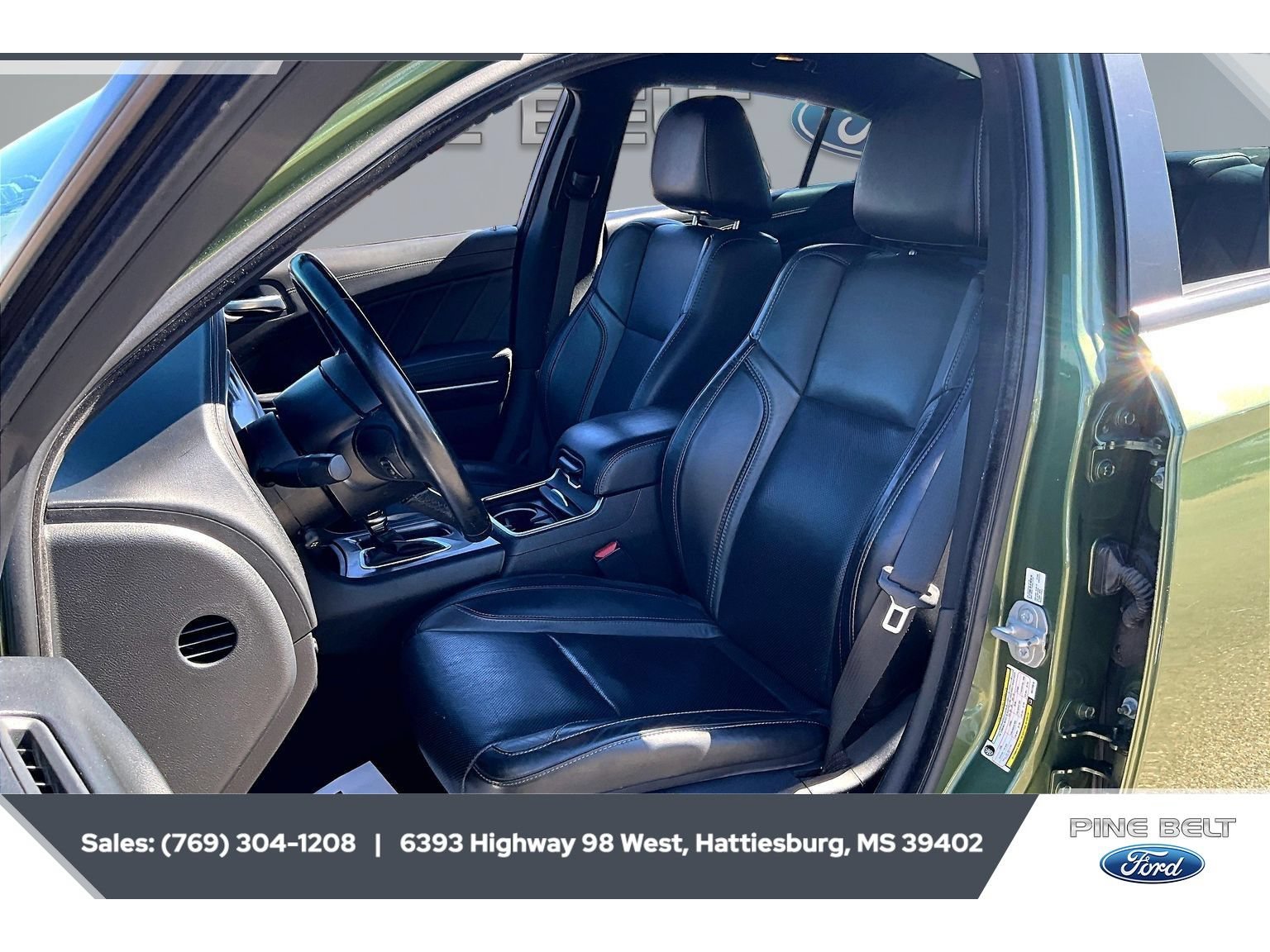 Used 2022 Dodge Charger SXT w/ Plus Group RWD image 18