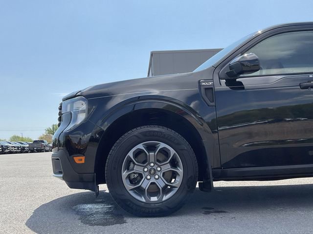 Certified 2025 Ford Maverick XLT w/ XLT Luxury Package AWD/4WD image 11