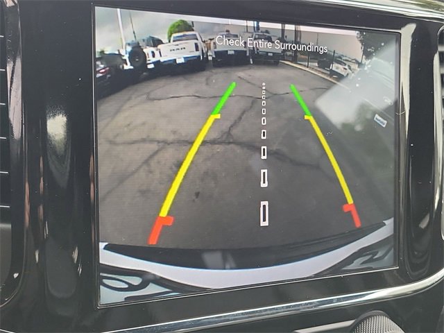 Used 2021 Jeep Grand Cherokee Laredo X image 15