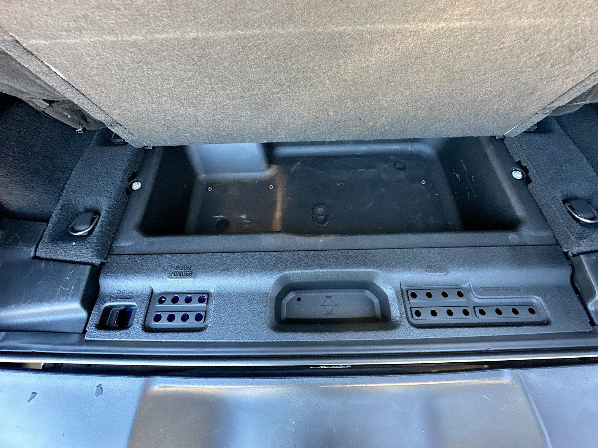 Used 2019 Jeep Wrangler Sport S image 30