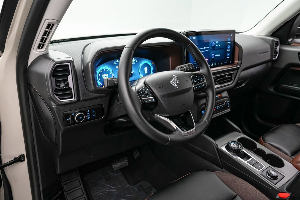 Certified 2025 Ford Bronco Sport Outer Banks w/ Outer Banks Tech Package+ image 13