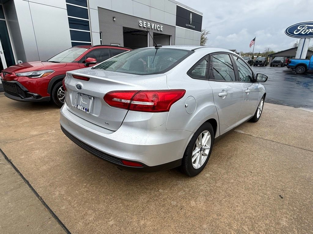 Certified 2017 Ford Focus SE FWD image 5