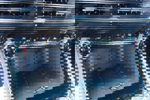 Used 2024 Chevrolet Traverse Z71 w/ Enhanced Driving Package image 29