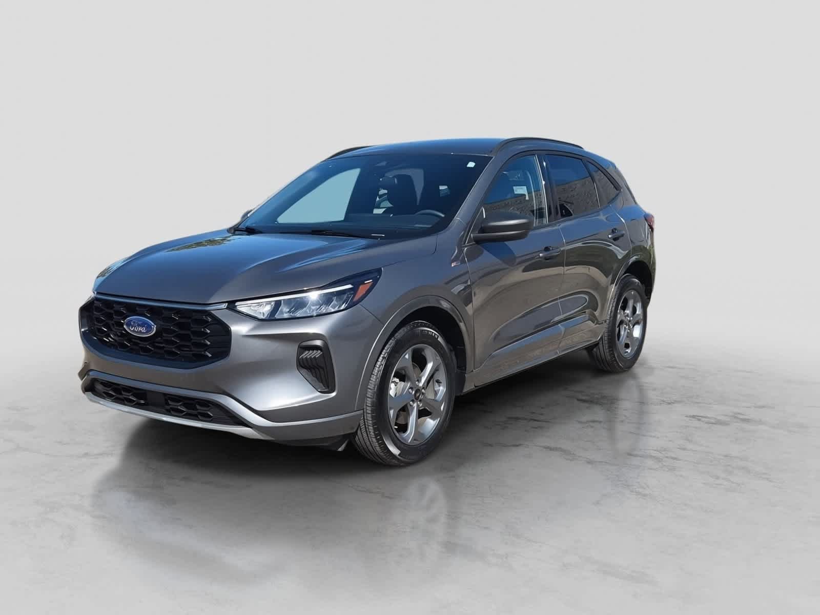 Certified 2023 Ford Escape ST-Line w/ Tech Pack #1 AWD/4WD image 4
