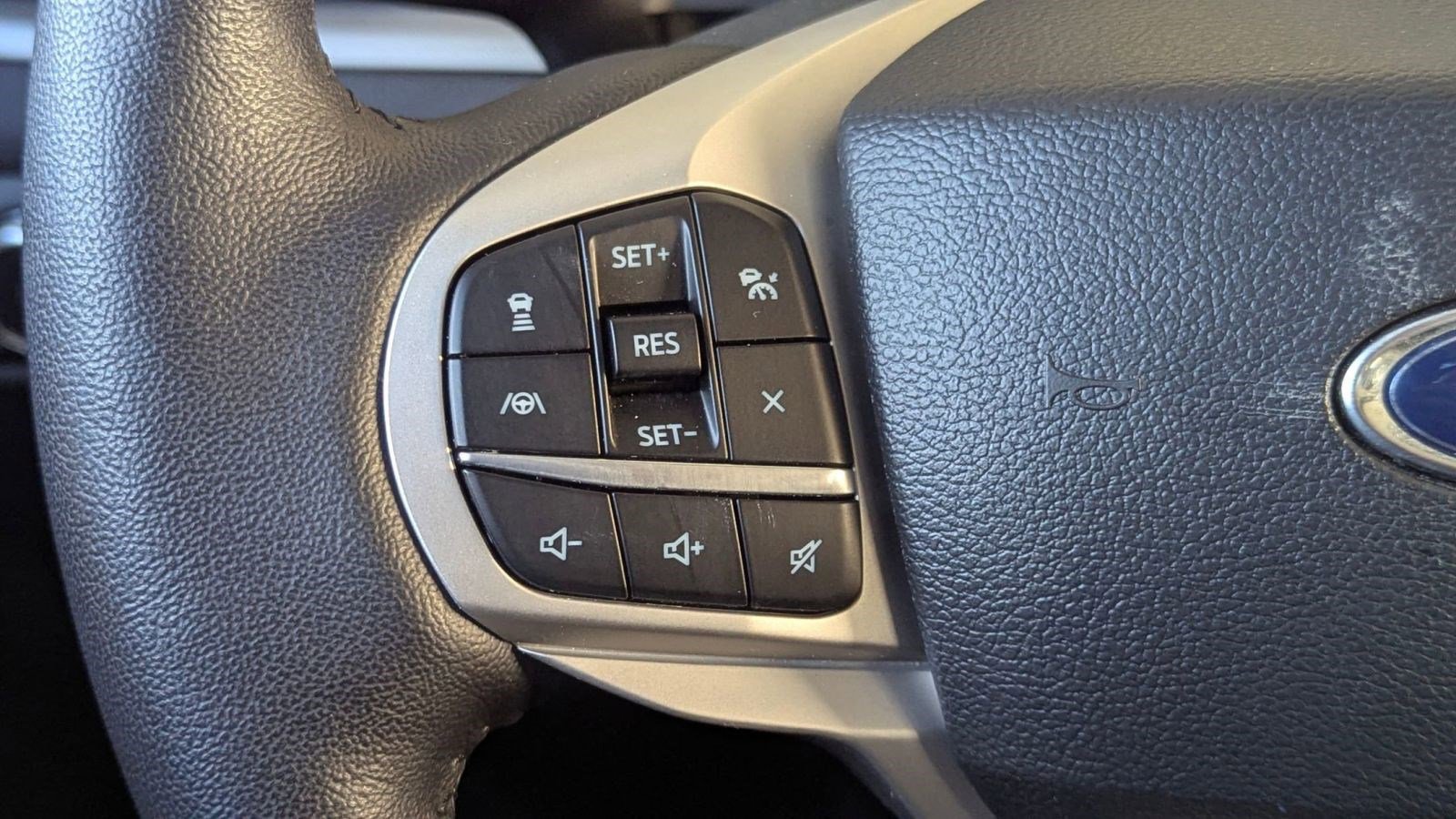 Certified 2023 Ford Explorer XLT w/ Equipment Group 202A image 23