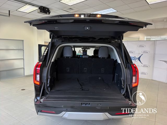 Certified 2025 Ford Expedition Platinum AWD/4WD image 12