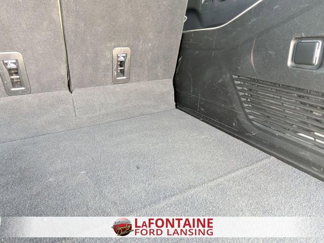 Used 2023 GMC Yukon XL Denali Ultimate w/ LPO, Floor Liner Package AWD/4WD image 29